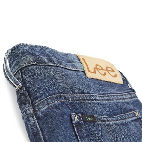 Lee fashion - Lee Jeans. 1,676,609 likes · 176 talking about this. Inspiring the legend within you since 1889 Lee® is an iconic American denim and casual apparel...